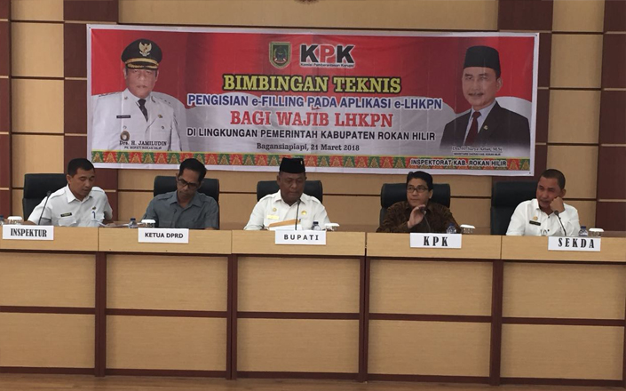 Bersama KPK, Plt Bupati Rohil Jamiludin Buka Sosialisasi Bintek e-Filling Aplikasi e-LHKPN